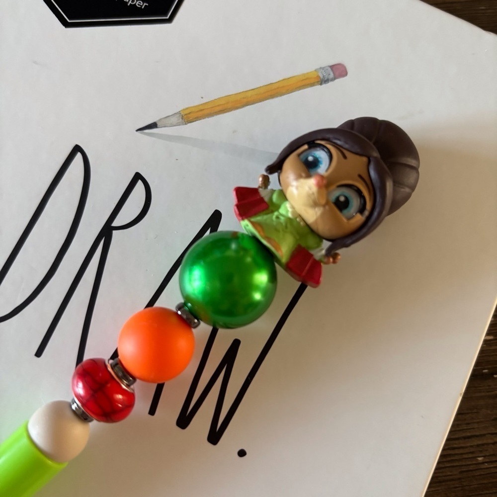 Disney Doorables: Zootopia: Fru Fru handmade beaded pen
